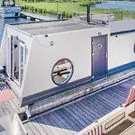 Botel Aquacabin