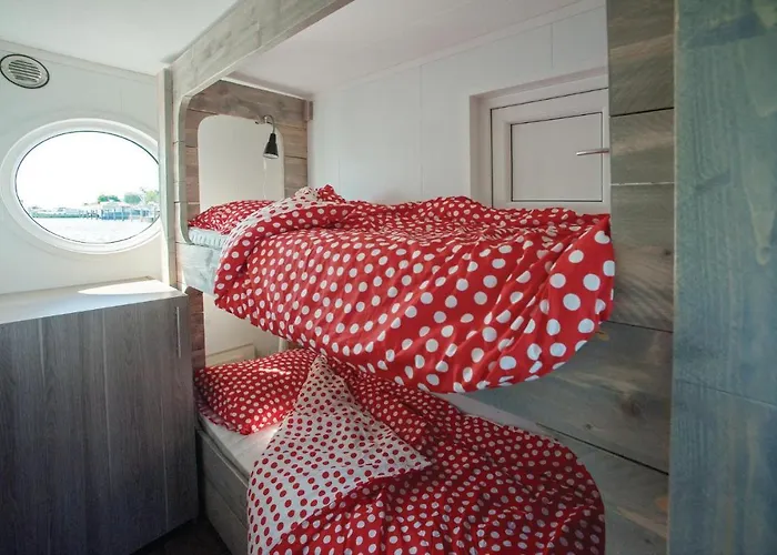 Aquacabin Hotel na wodzie 4*