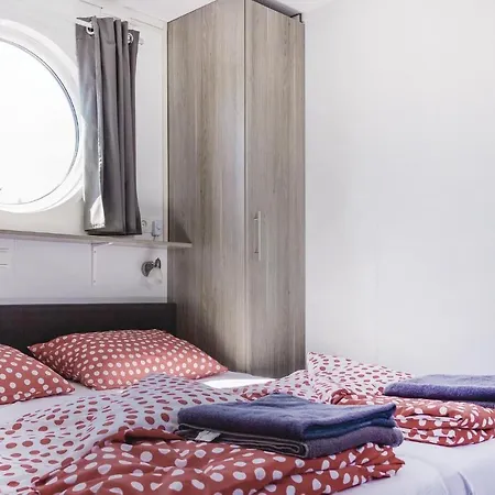 Aquacabin Bateau-hôtel 4*